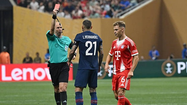 PSG hạ gục Bayern Munich trong trận cầu kịch tính và đầy tranh cãi